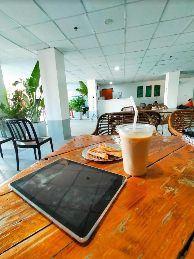Pasay Centrale Hotel المظهر الخارجي الصورة